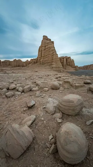 风化的土丘高清摄影图片