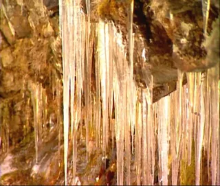 冰挂冰柱视频素材素材下载