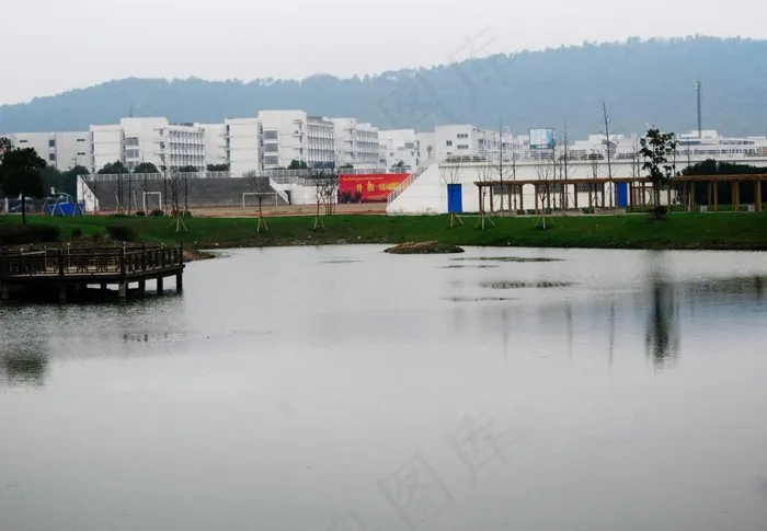 学校远景图片