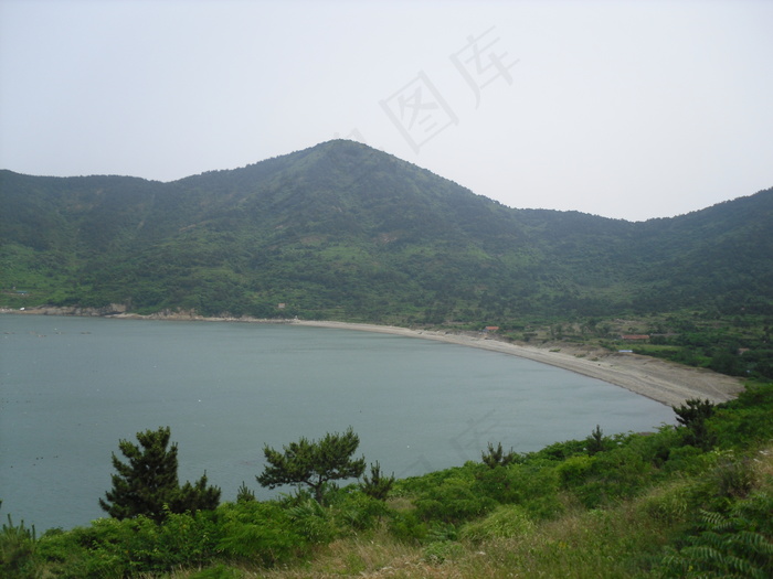 梦幻鹅卵石海滩图片