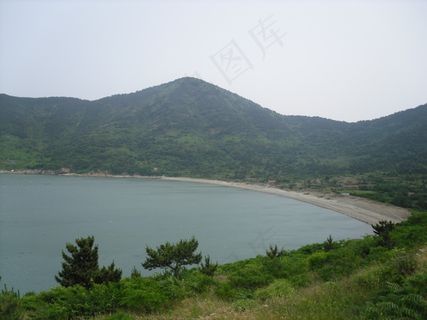 梦幻鹅卵石海滩图片