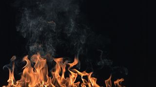 慢动作的黑烟火焰股票视频 视频免费...