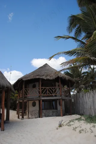 墨西哥海滩棕榈屋图片