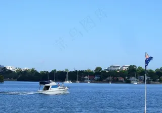 小游艇图片
