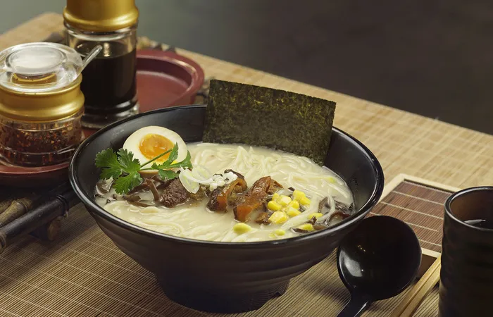 原汁原味骨汤拉面