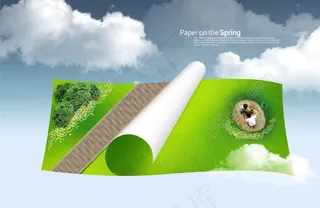 俯视草地上的小路和玩耍的孩子