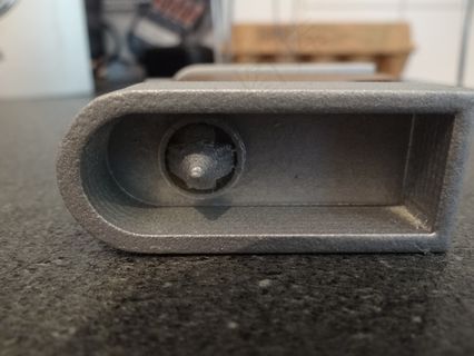 活塞的投篮抓钩三维机动齿轮攻击泰坦