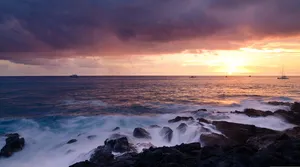 海滩晚霞图片