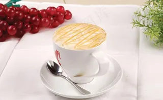 焦糖玛奇朵咖啡图片