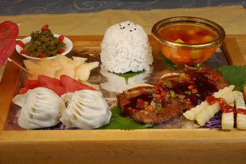 香煎红酒牛排套餐图片 香煎红酒牛排套餐图片
