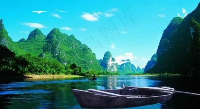 小船摇摆动画
