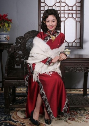 陈秀丽《最后的格格》里饰演 花月容...