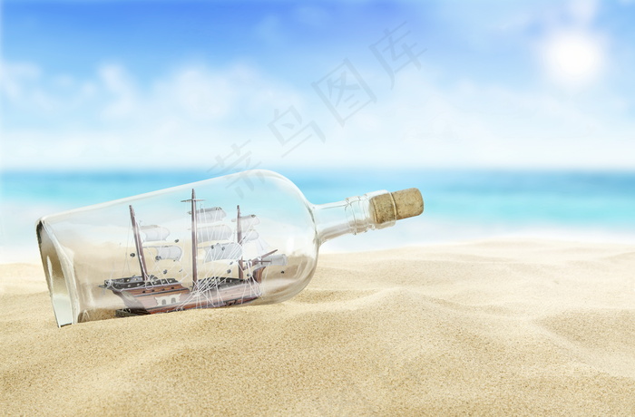 海滩漂流瓶船只