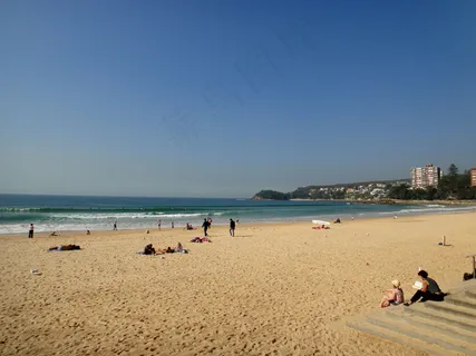 曼丽海滩图片