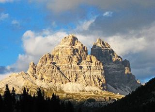 意大利白云石山图片