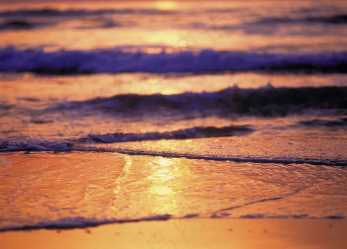 黄昏时候的海滩高清图片