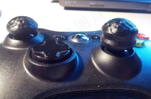 2版：Xbox 360、PS3控制...