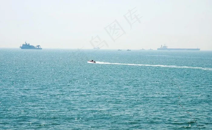 海面波澜图片