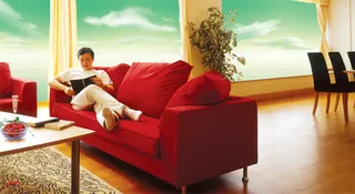 地产人物居家男人