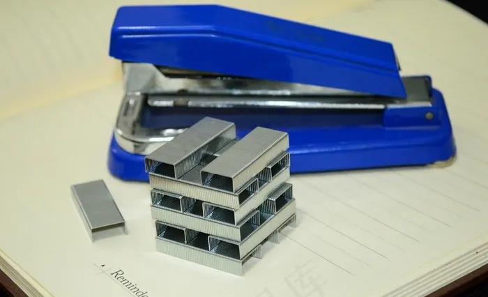 订书针 订书机图片