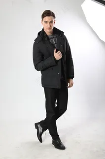 站立的男人图片