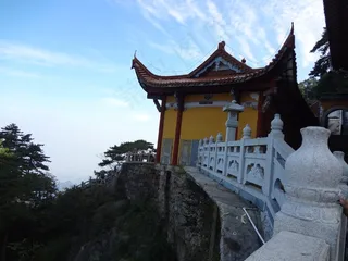 九华山寺庙风景图片