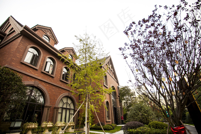 城投地产伊顿小镇售楼部