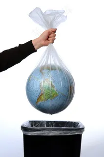 把地球扔进垃圾桶 把地球扔进垃圾桶
