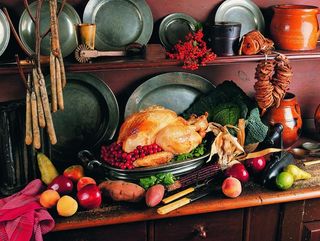 厨房中的美食和调味品图片