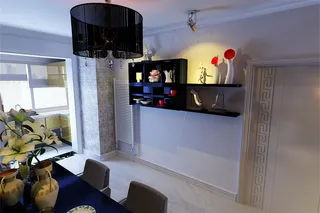 餐厅餐边柜悬挂柜设计