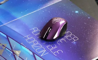 紫色无线鼠标图片