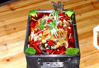 鱼头 火锅 剁椒鱼头
