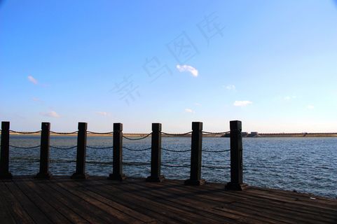 上海金山海边 栅栏图片