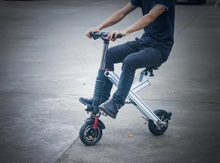 滑板车 场景图 摄影