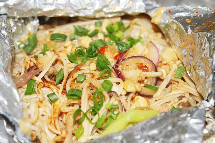 锡纸金针菇图片