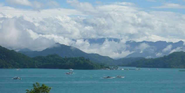 日月潭景色图片
