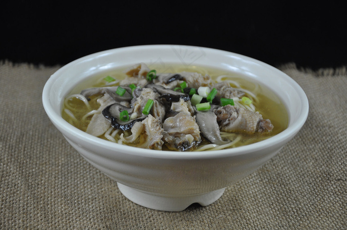 重庆香菇鸡面图片