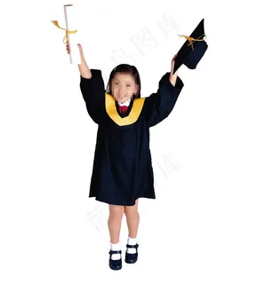 学士服小女孩