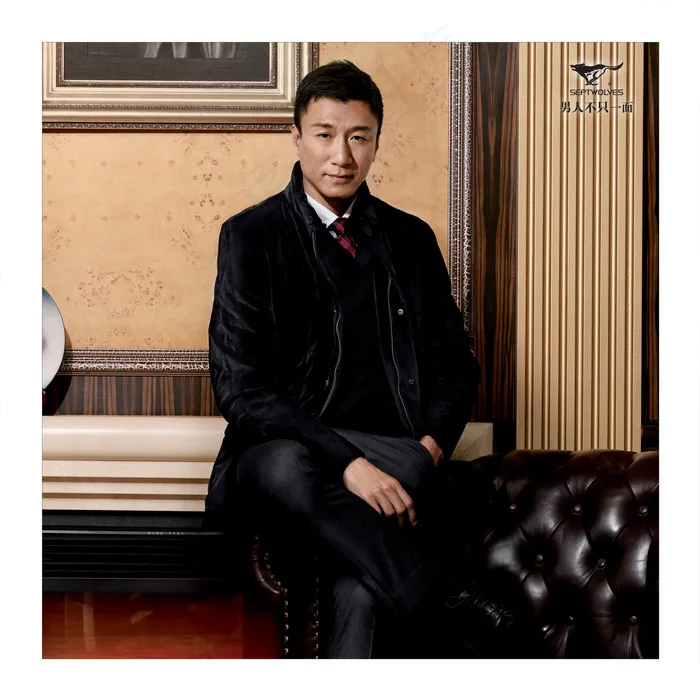 七匹狼2011冬季橱窗背景画图片