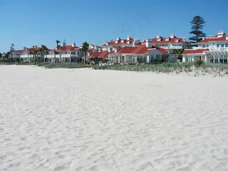 沙滩别墅区图片