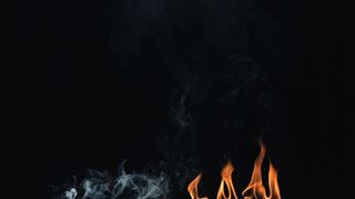 慢动作的汽油和火焰股票视频 视频免...