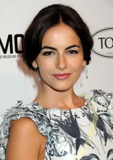 卡米拉·贝尔图片