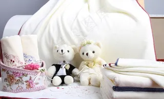 牵手娃毛巾图片