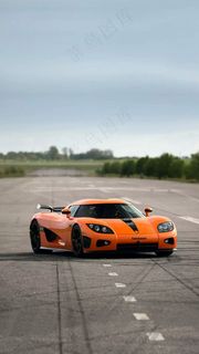 黄色跑车高清摄影图片