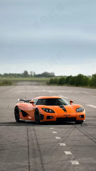 黄色跑车高清摄影图片