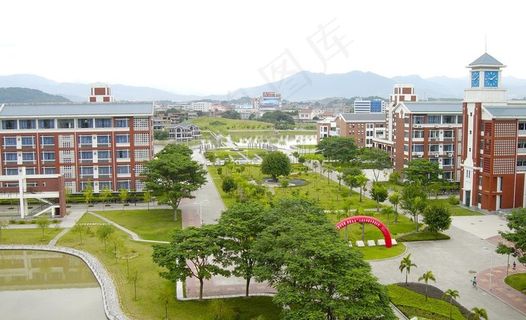 福建中医药大学教学区图片