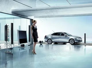 荣威与美女图片