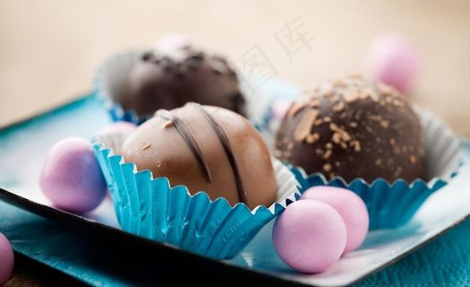 巧克力冰激凌图片