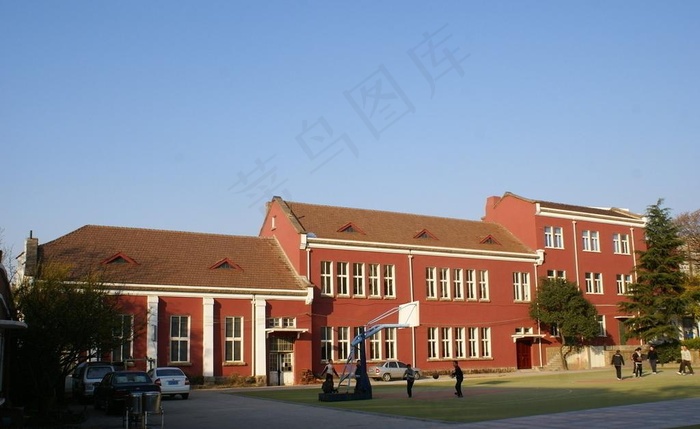 小学校园图片