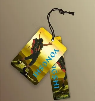 高档登山包吊牌图片